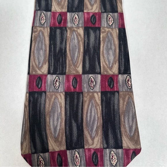 2 for$15 Cambridge Classics 100% Italian Silk Patterned Tie - Picture 1 of 8
